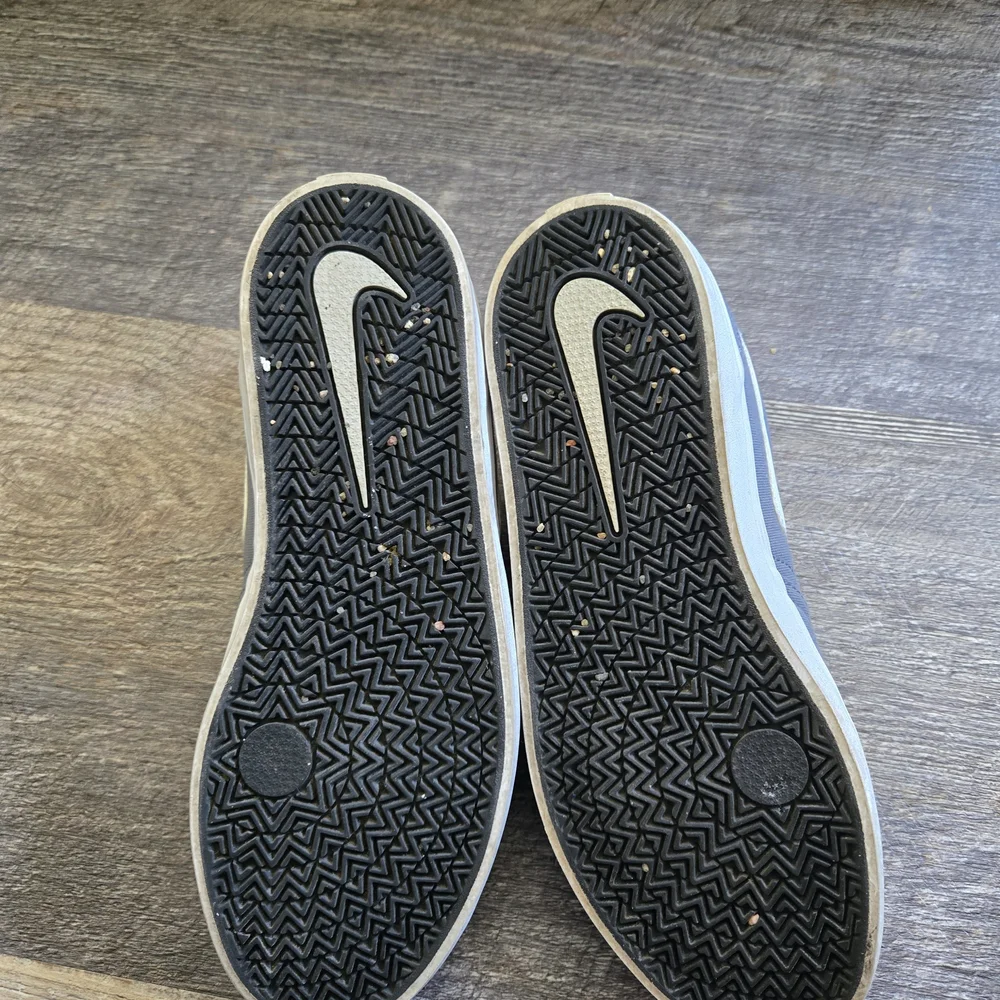 Gray and White Nike Sneakers - Picture 2 of 3